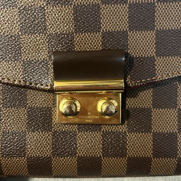 LV crossbody - Picture 7 of 12